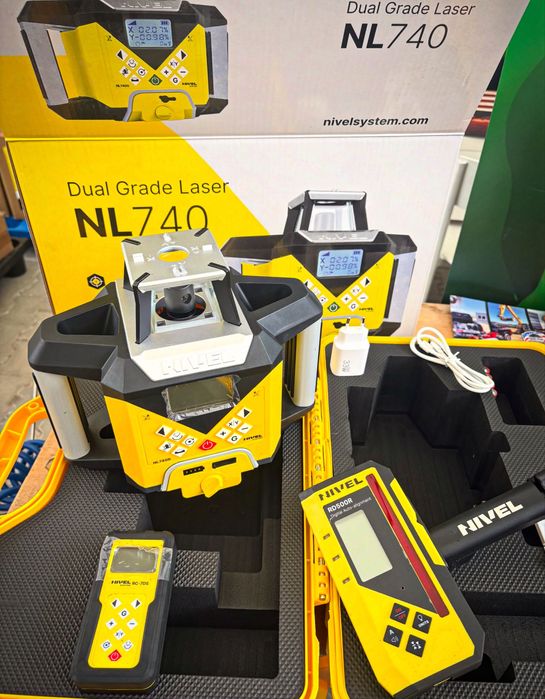 Nivel System Niwelator laserowy NL740 R Digital , lata LS-24 statyw SJJ1, czujnik  RD500 Nowy faktura Gwarancja