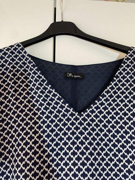 Vestido azul e branco