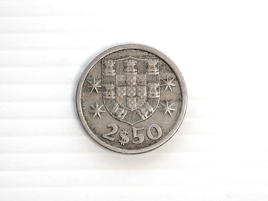 Moeda 2 Escudos e 50 Centavos 1966