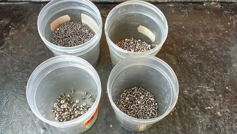 Винт,гайка,шайба М1,М1.2,М1.6,М2,М2.5,М3,М4,М5,М6-латунь,сталь