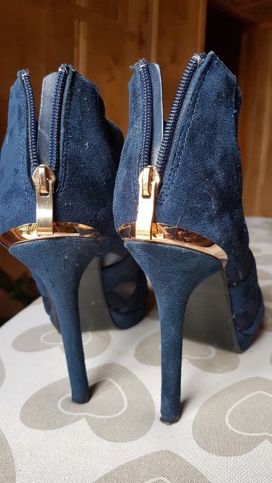 Buty r 41 zamszowe wys obcas niebieskie,