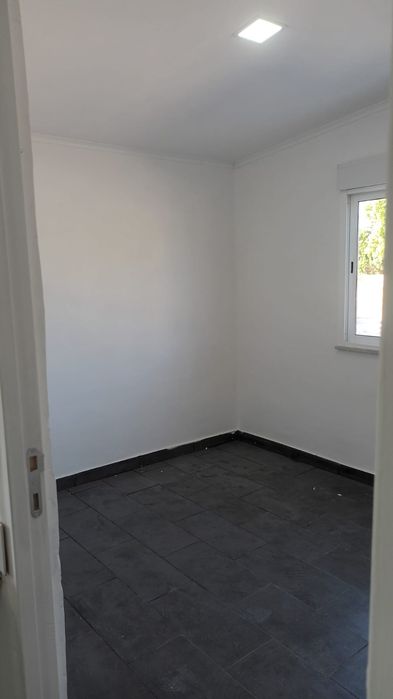 Alugase T1 Quinta do anjo Quinta do Anjo • OLX Portugal