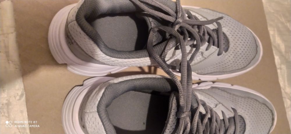 Buty  kalenji 24,5  12 zł