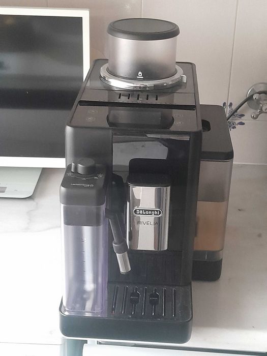 Máquina de café moderna