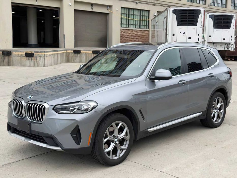 BMW X3      2023