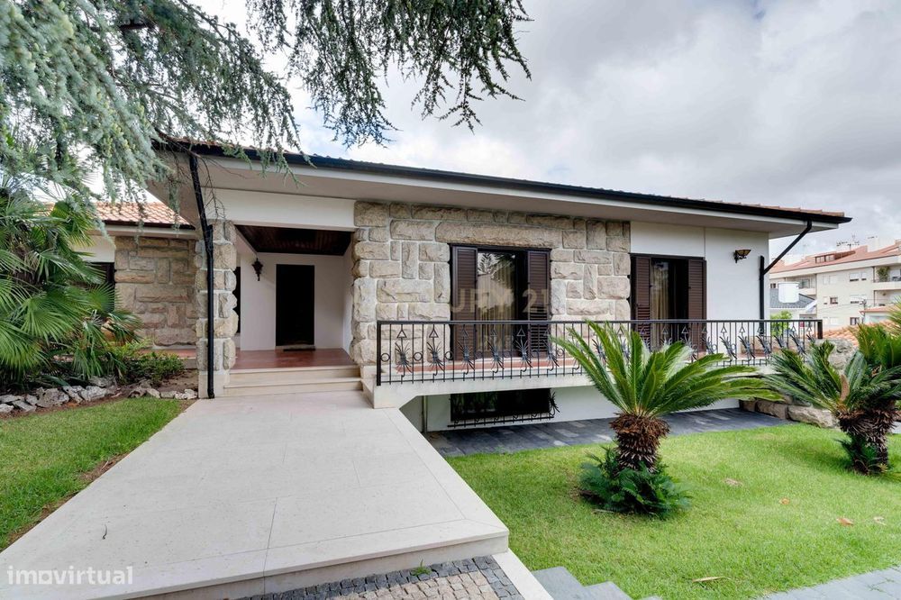 Premium Detached House for Sale in the Heart of Paços de Brandão