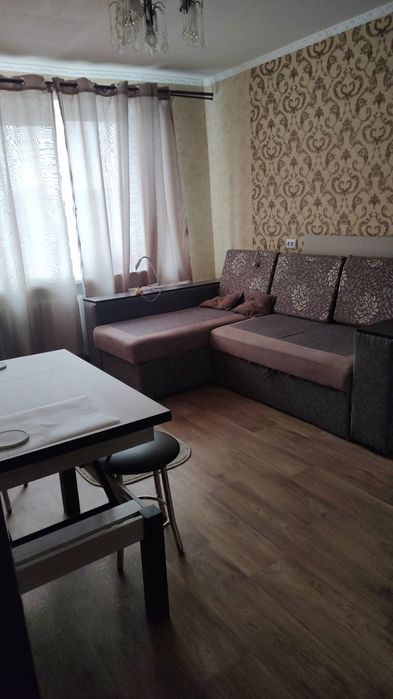Продається 1 кімнатна квартира у місті Глухів Сумська область.
