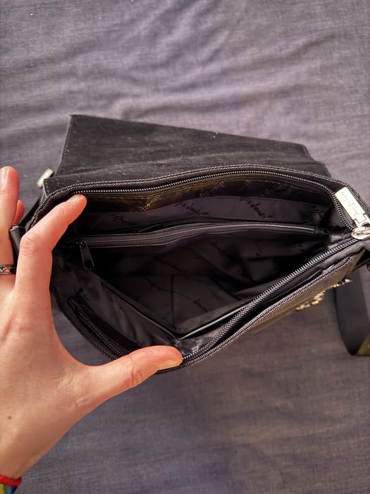 Czarna stylowa torebka piterka listonoszka JENNIFER JONES