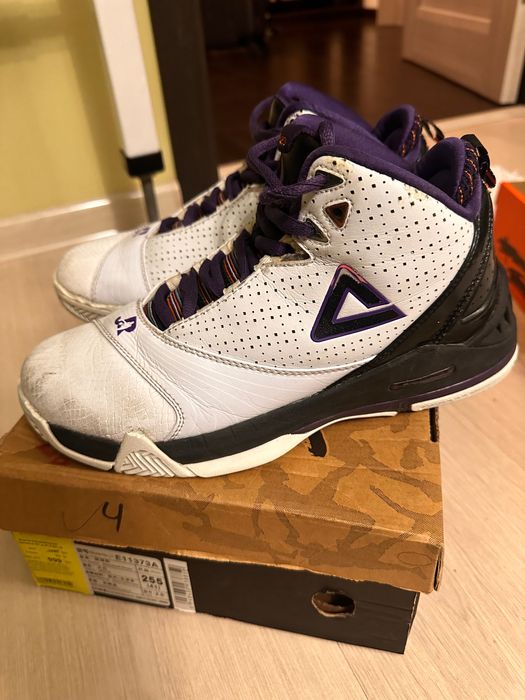 Баскетбольные кроссовки PEAK