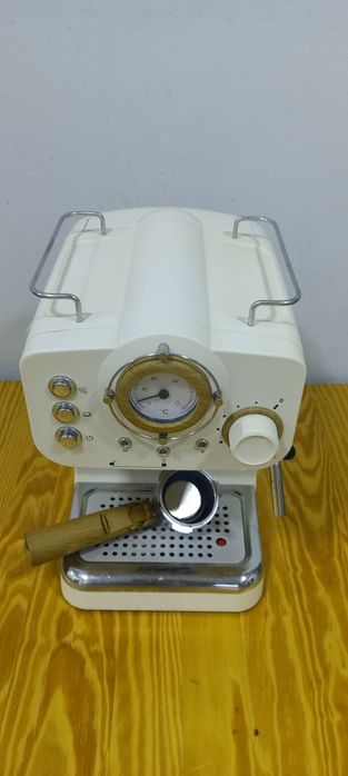 Máquina de Café Retro - Create Beje