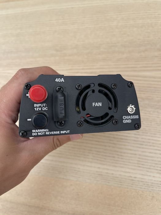 Produto: Inversor de Corrente DC para AC (12V para 220V / 230V / 240V)