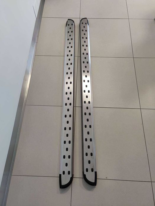 Stopnie boczne nadwozia
Grandland X