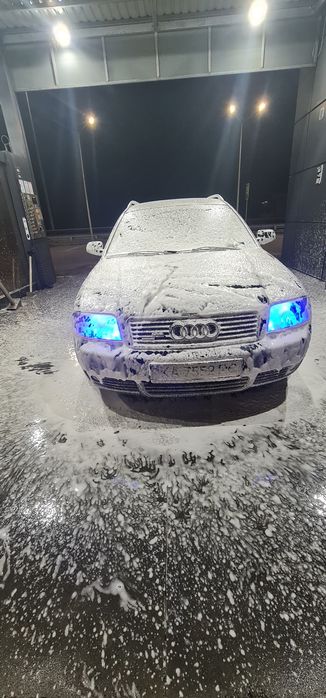 Продам Ауди А6 С5 в гарному стані. Сів поїхав. 
Повний привід
Автомат