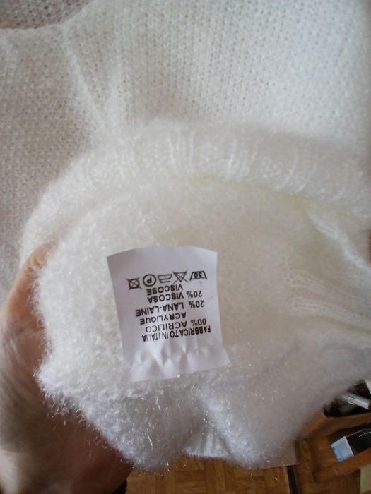 Nowy sweter  biały Made in Iitaly