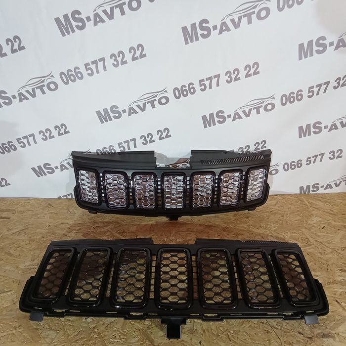 Нижня вставка переднього бампера Jeep Grand Cherokee 17-21