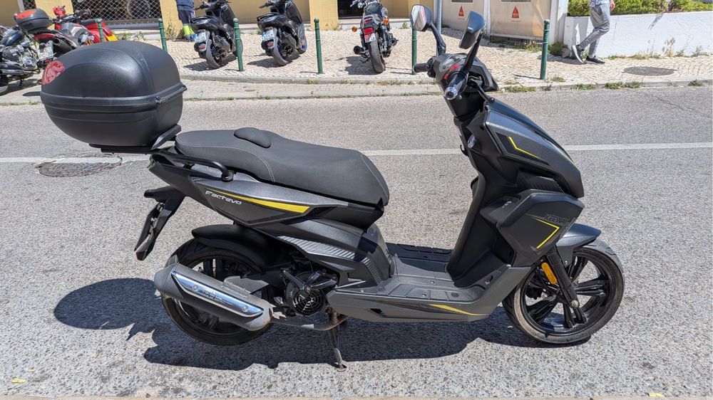 Moto Keeway  scooter Fact 125 excelente estado