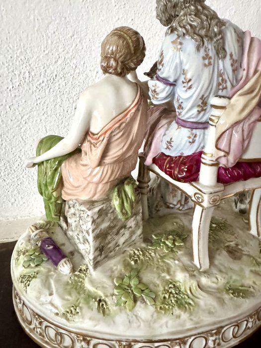 Estatueta em porcelana - Meissen