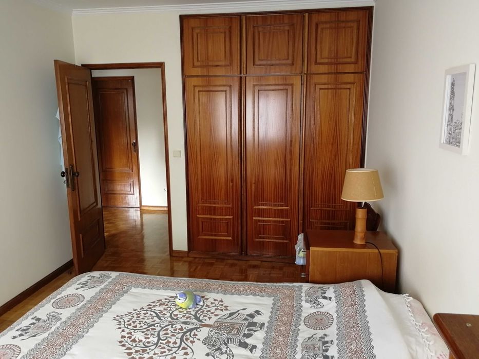 Quartos Perto do Polo Universitario e Hosp S. Joao com Autocarro na Porta 290€ ou 380€