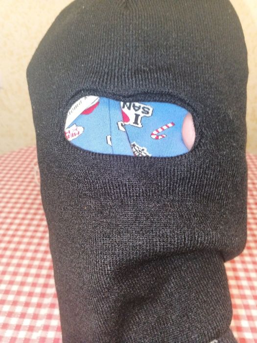 Продам балаклаву чорного кольору