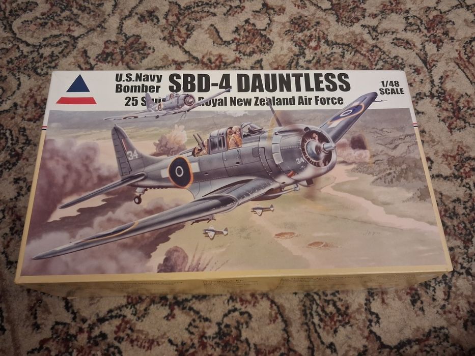 480312 Accurate Miniatures, SBD-4 Dauntless U.S. Navy  Bomber