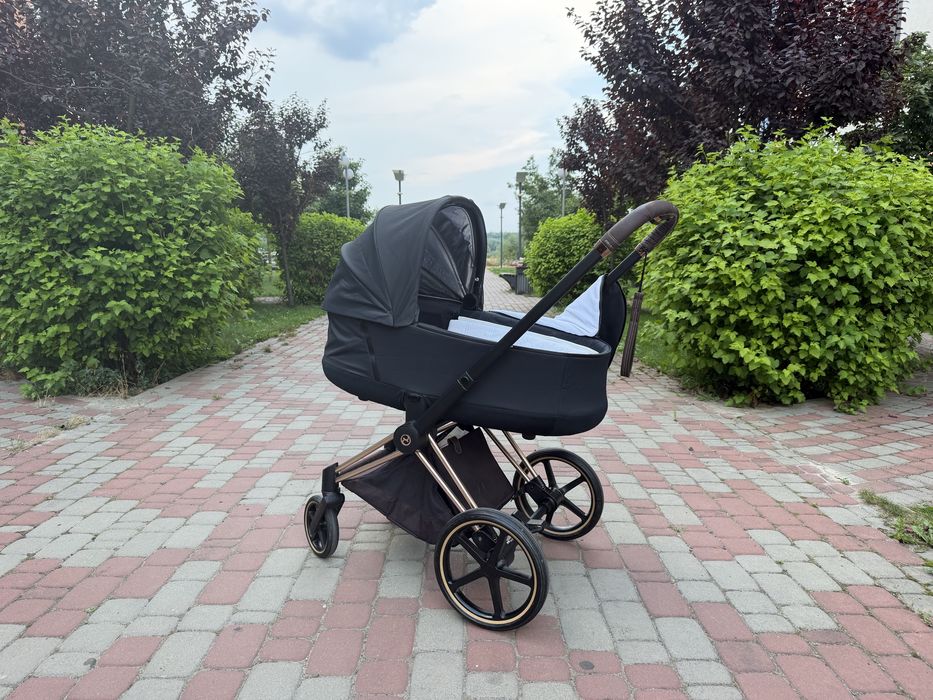 Cubex Priam 3 в 1 + база до автокрісла