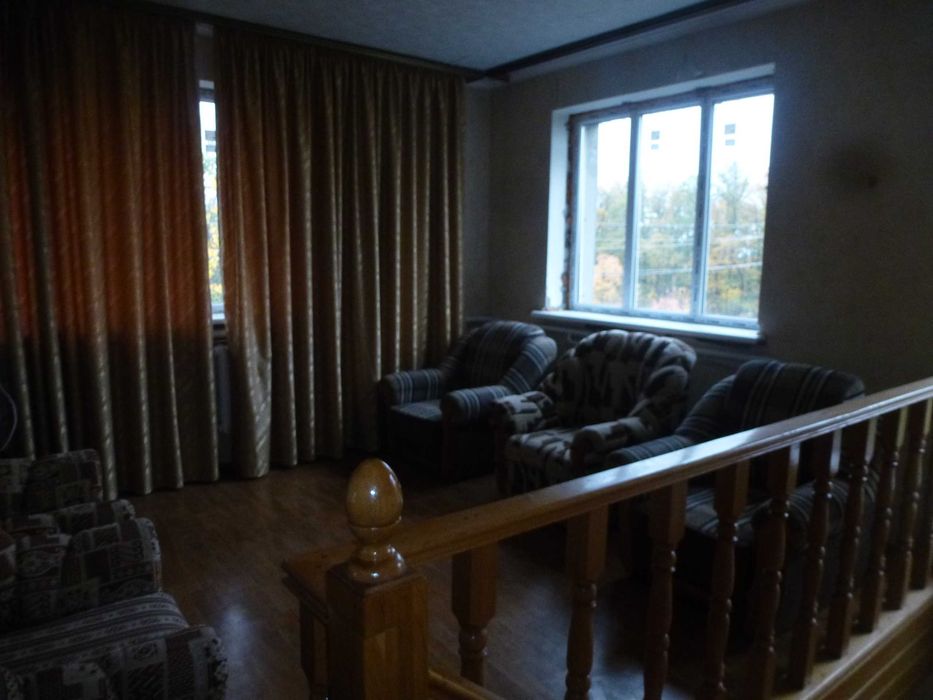 Продається 2-хповерх.будинок в м. Зміів