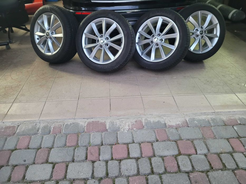 Титанові диски 7J x17 h 2 et45  з гумою 225\50 R 17 vw /skoda\audi. Можливий торг...