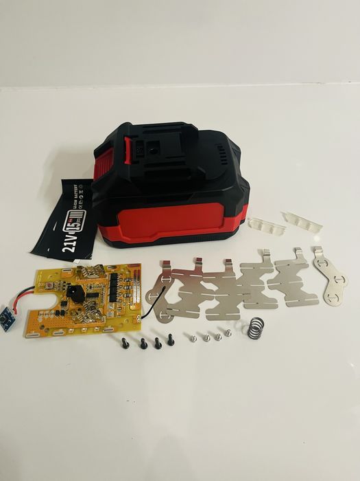 Корпуси для  збірки 18-21v, 5s3p на 15 єлементів 18650 посадка макіта