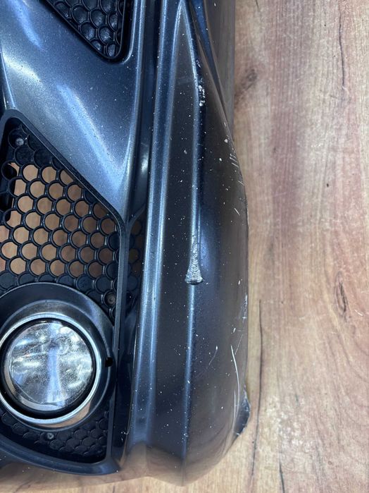 Zderzak przedni Mercedes W204 AMG kolor 775