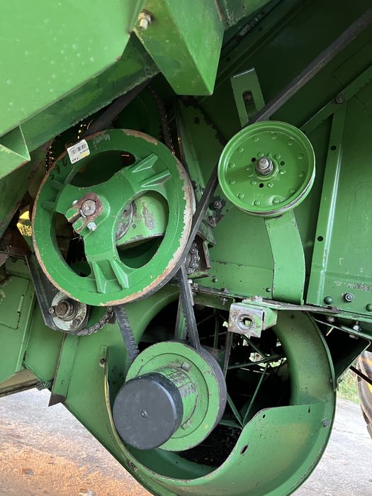 Свіжо привезений John Deere 965