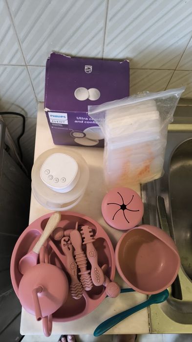 Extrator Elétrico, Discos Avent + Kit Refeição Silicone e Colheres Wells