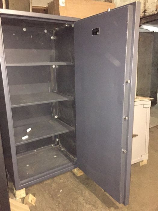 Сейф розбірний Паритет CL III.180.K.K третій клас