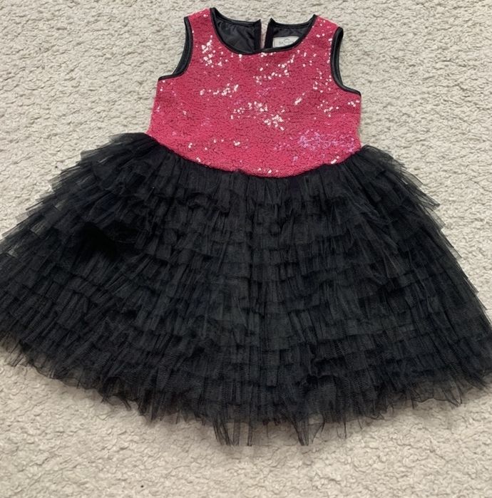 Сукня фірми Sasha 116