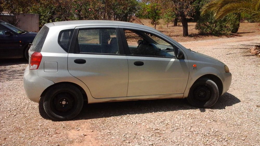 Chevrolet Kalos 1.2 SE 2005 Viatura a trabalhar, a precisar de revisão/diagnóstico por perda de força (sem fumos)