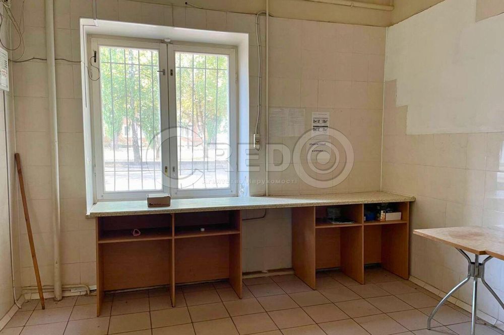 Продаж 1-поверхової будівлі, вул. Ф. Караманця