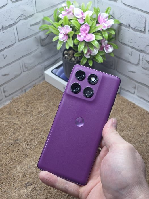 Motorola Edge 60 Pro 12/512 , NFC , 120HZ , dimensity 8350