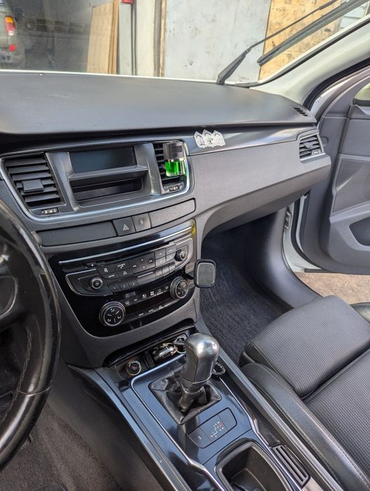 Peugeot 508 sw 2011