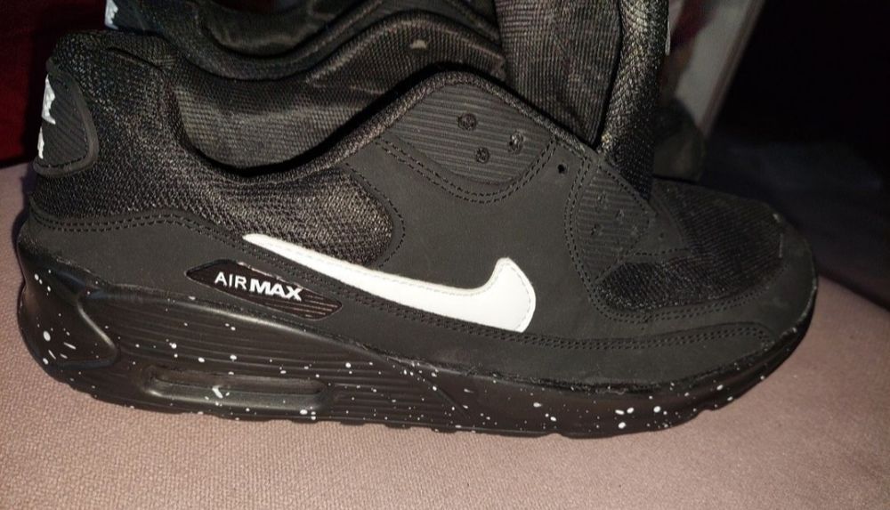 Sprzedam nowe buty męskie rozmiar eur 42