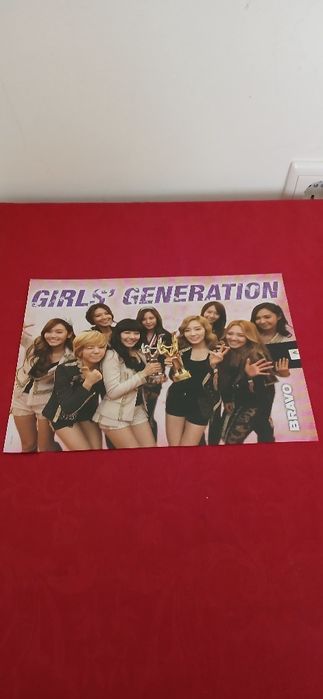 Poster Girls Generation/Selena Gomez