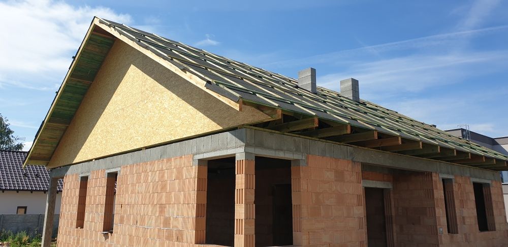 Drewno konstrukcyjne, deski, więźba,wiązary dachowe