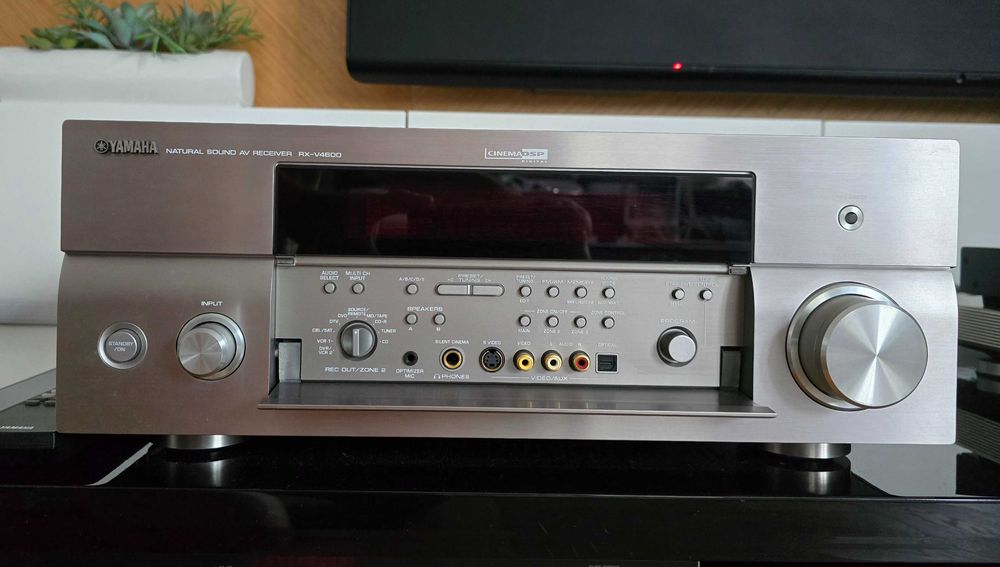 Amplituner AV Yamaha RX-V4600