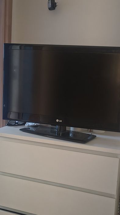 Telewizor LG    32LE3300