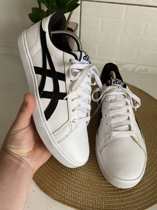 Чоловічі кросівки Asics classic CT 1191A165-101 розмір 41,5/26см.