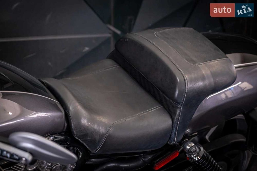 Harley-Davidson VRSCF V-Rod Muscle