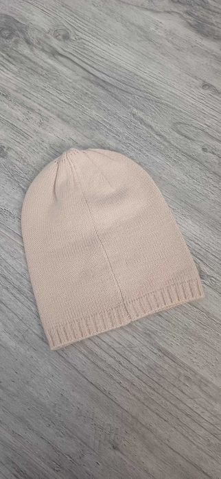 Pudrowa cieńka czapka Reserved