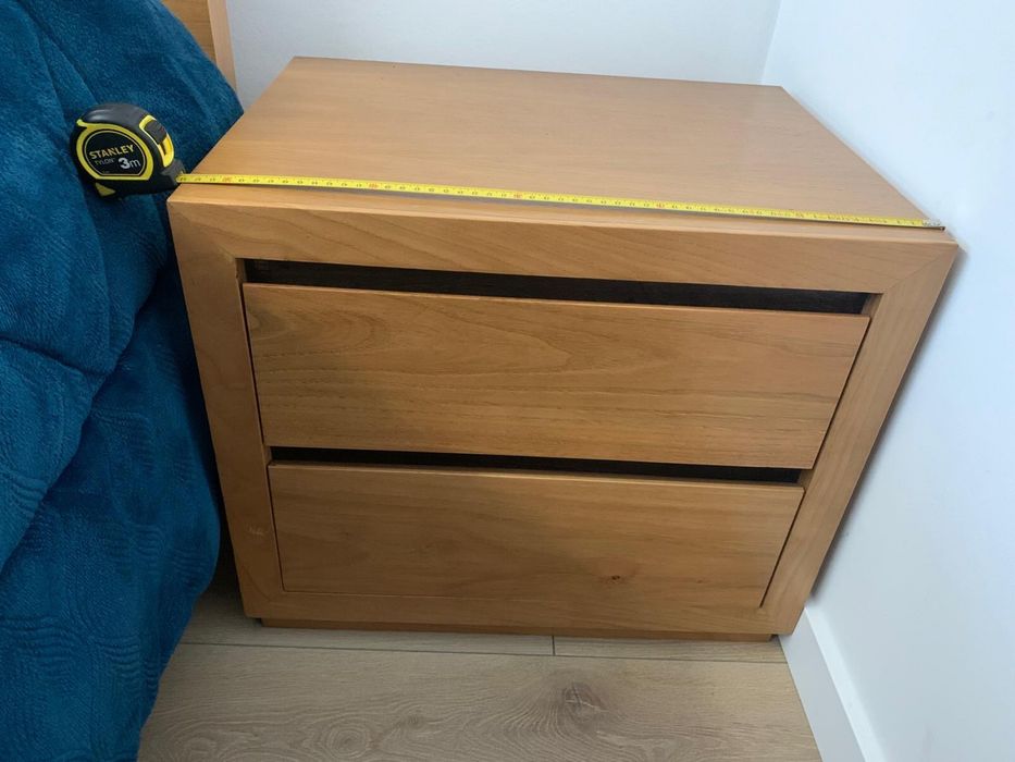 Cama de casal + mesinhas de cabeceira
