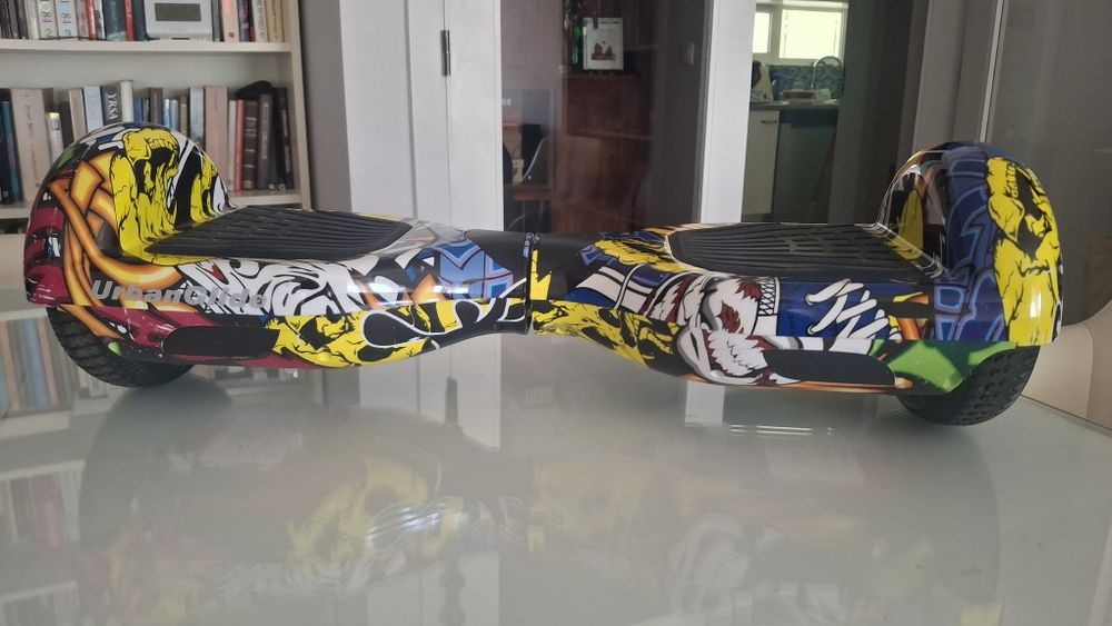 Hoverboard graffiti  com carregador