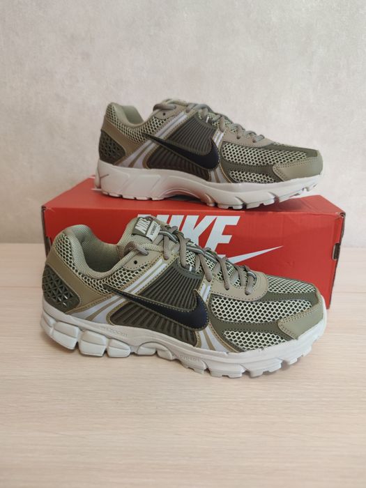 ОРИГИНАЛ 100% Новые! Nike Zoom VOMERO 5, мужские кроссовки, кеды, р42