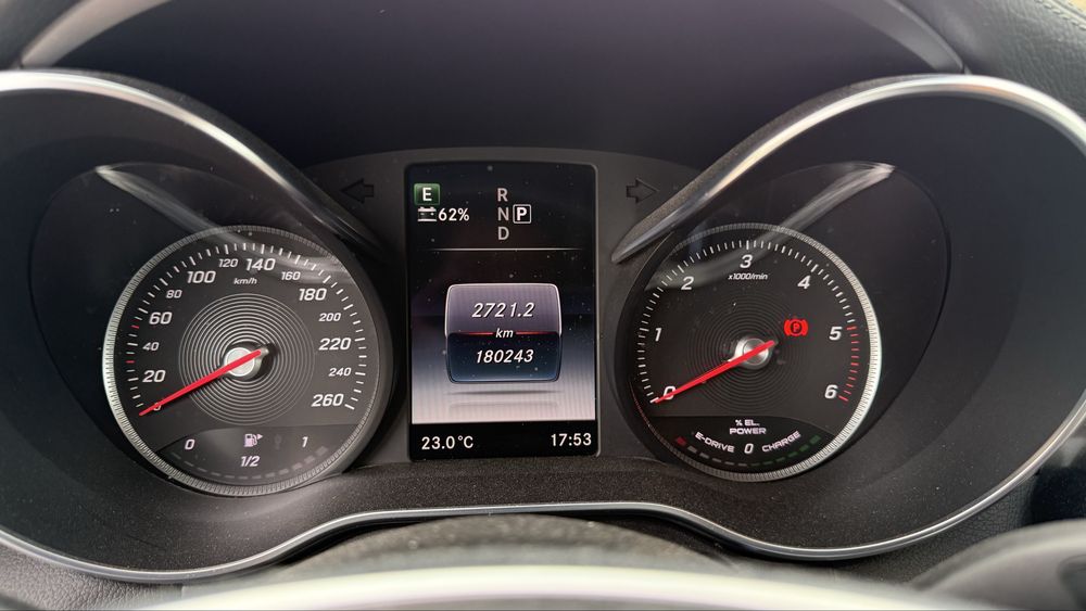 Mercedes C300 Bluetec Hybrid