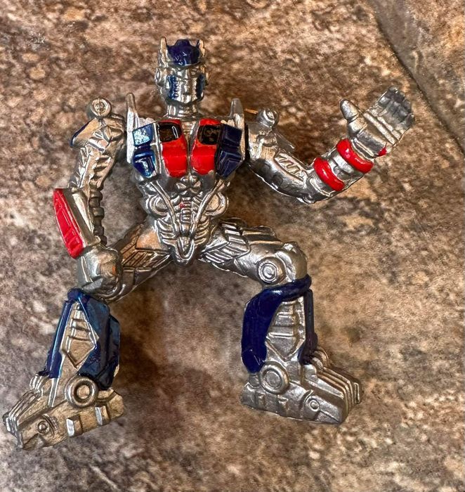 Фігурка трансформера Optimus Pride